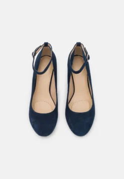 Anna Field Leather- Klassieke Pumps - Dark Blue 11 Anna Field Leather- Klassieke Pumps - Dark Blue -Anna Field 00aa8fd3bb7242c6998e11c91632c17a scaled