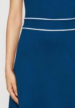 Anna Field Jerseyjurk - Blue/White 11 Anna Field Jerseyjurk - Blue/White -Anna Field 147260a313d44824bab256f13bef25f6 scaled