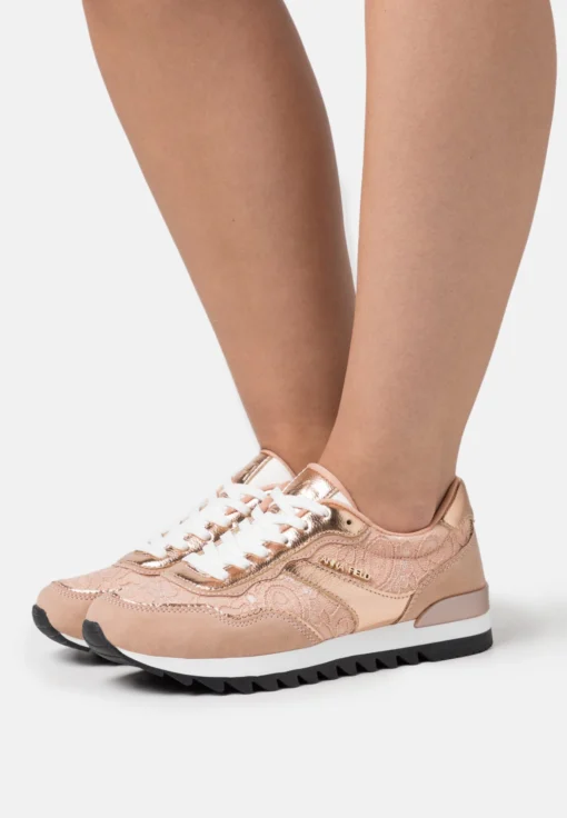 Sneakers Laag -Rose Gold -Anna Field 2901fd9fe0fb4de1bcadc1fe1baed7e9 scaled