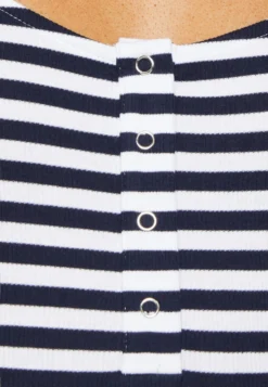 Anna Field Top - White/Blue 11 Anna Field Top - White/Blue -Anna Field 29c07a84675141319db1eae8a75cf7e0 scaled