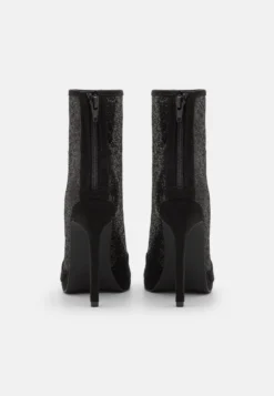 Anna Field Korte Laarzen - Black 9 Anna Field Korte Laarzen - Black -Anna Field 5e125d18ebf44f8b83f1fadf7a8f8c1e scaled