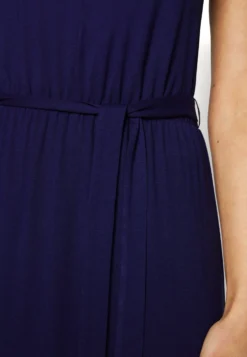 Jerseyjurk - Dark Blue -Anna Field 749ec7a02b834601abe1ea0defcf3295 scaled