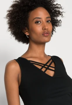 Anna Field Top - Black -Anna Field 77b321979c9d4d16bf213c37176e82b4 scaled