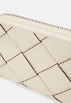 Anna Field Portemonnee -Off-White -Anna Field 94f04db59a9c4d3cb328b65bb3d27ba8 scaled