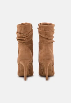 Anna Field Enkellaarsjes Met Hoge Hak - Cognac 9 Anna Field Enkellaarsjes Met Hoge Hak - Cognac -Anna Field 955dbcc9da5142a98a138abb7a4ad626 scaled