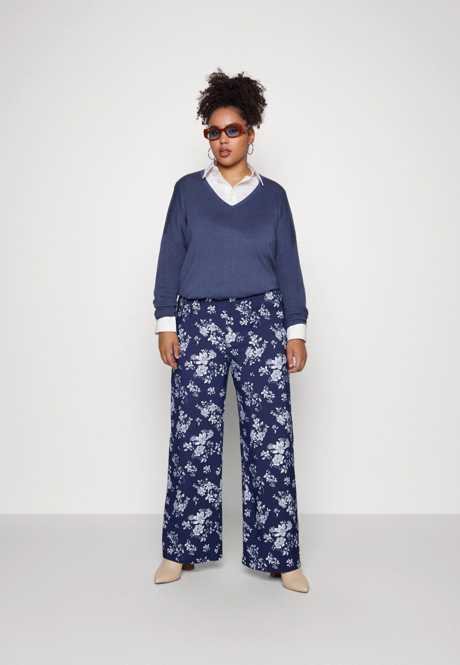 Wide Leg Pant - Broek - Dark Blue/Off-White 2 Wide Leg Pant - Broek - Dark Blue/Off-White - Afbeelding 2