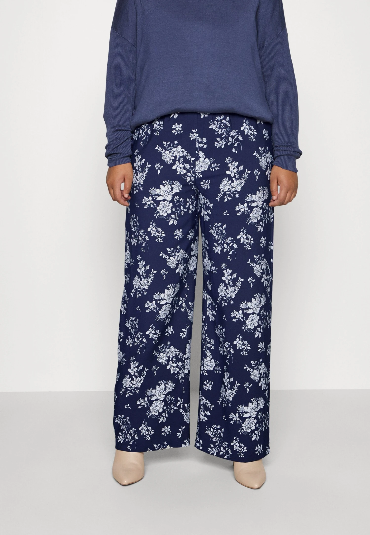 Wide Leg Pant - Broek - Dark Blue/Off-White 1 Wide Leg Pant - Broek - Dark Blue/Off-White