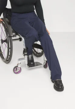 Anna Field Broek - Dark Blue 9 Anna Field Broek - Dark Blue -Anna Field d4913aed5f65470492a485d0f48cdd79 scaled