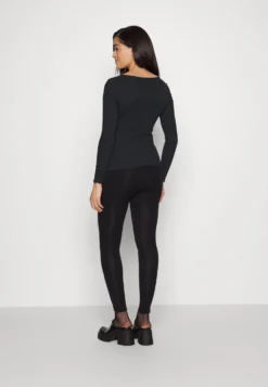 Maternity Ribbed Longsleeve Lace- Longsleeve - Black -Anna Field e265695411d644dbb35227bf5f366a85 scaled