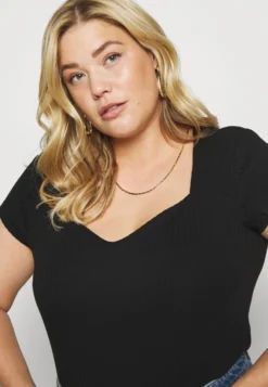 T-Shirt Print - Black -Anna Field e9cf0287de7a4e9fa7f24934d290e09f scaled