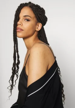 Anna Field Amanda Satin Dressing Gown - Badjas - Black -Anna Field eed1478cfddd45b9a2232895a3abc79a scaled